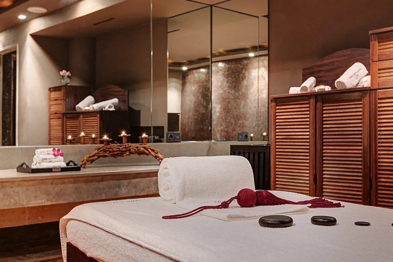 Gray Boutique Hotel Касабланка